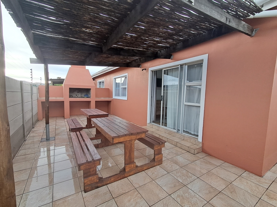 8 Bedroom Property for Sale in Colchester Eastern Cape